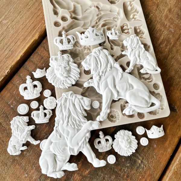 Prima Moulds - Regal Lions